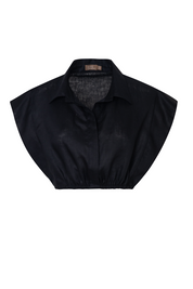 crop top con cuello negro