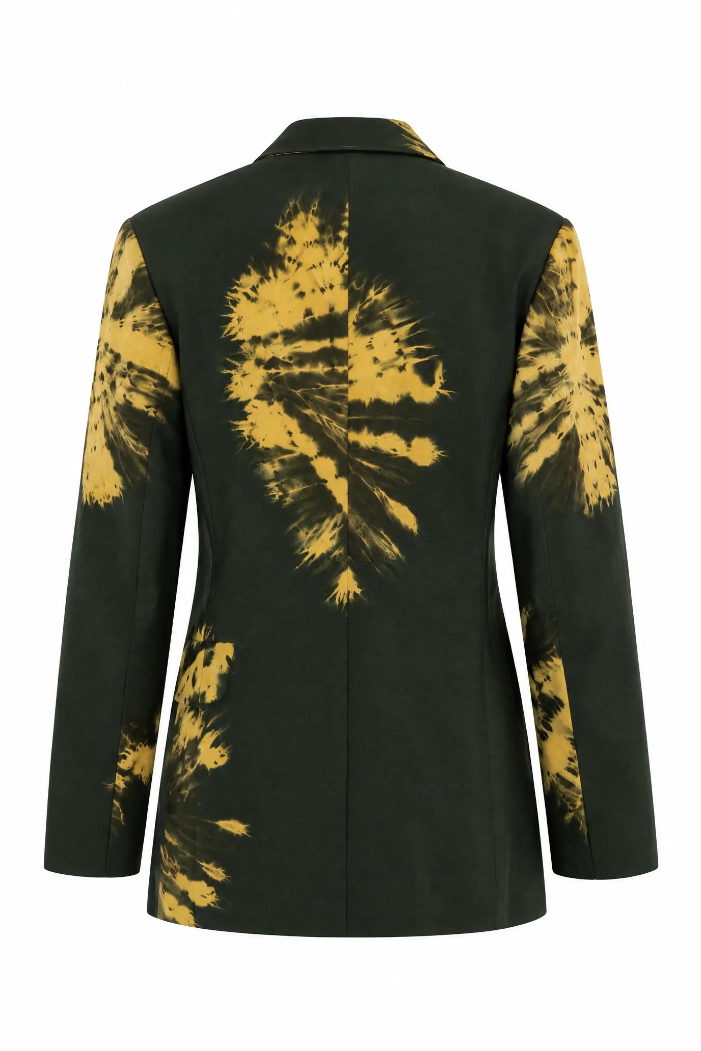 Blazer Bosque atrás